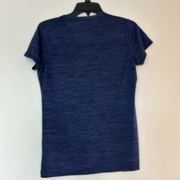 Women’s Quick Dry Cat Pocket Tee - Picture 4 of 10